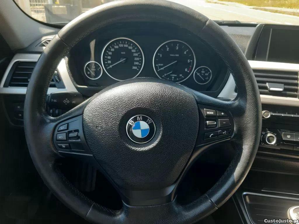 BMW 318 D touring line sport — fotografia 10