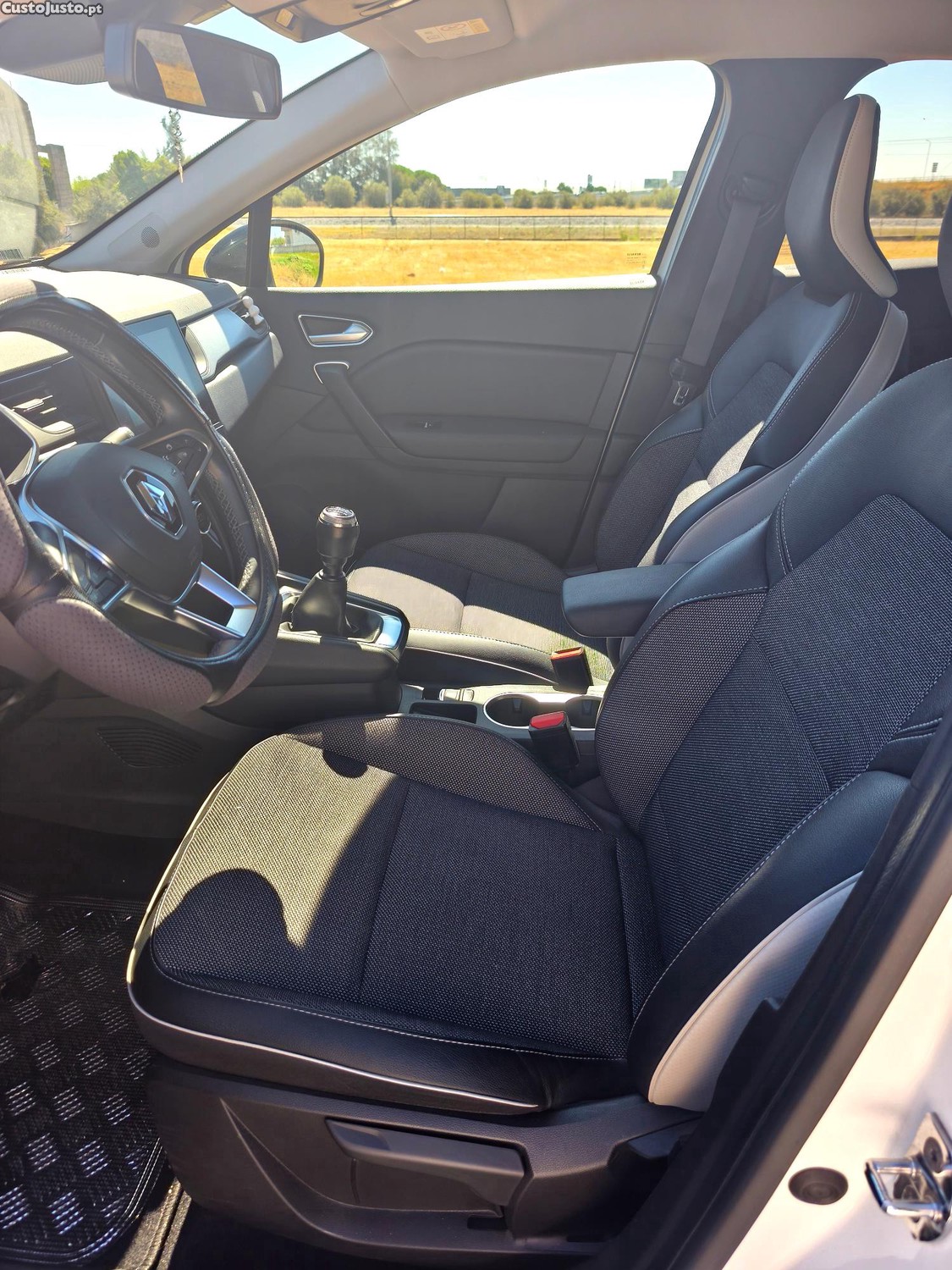 Renault Captur 1.0 TCE EXCLUSIVE — fotografia 7