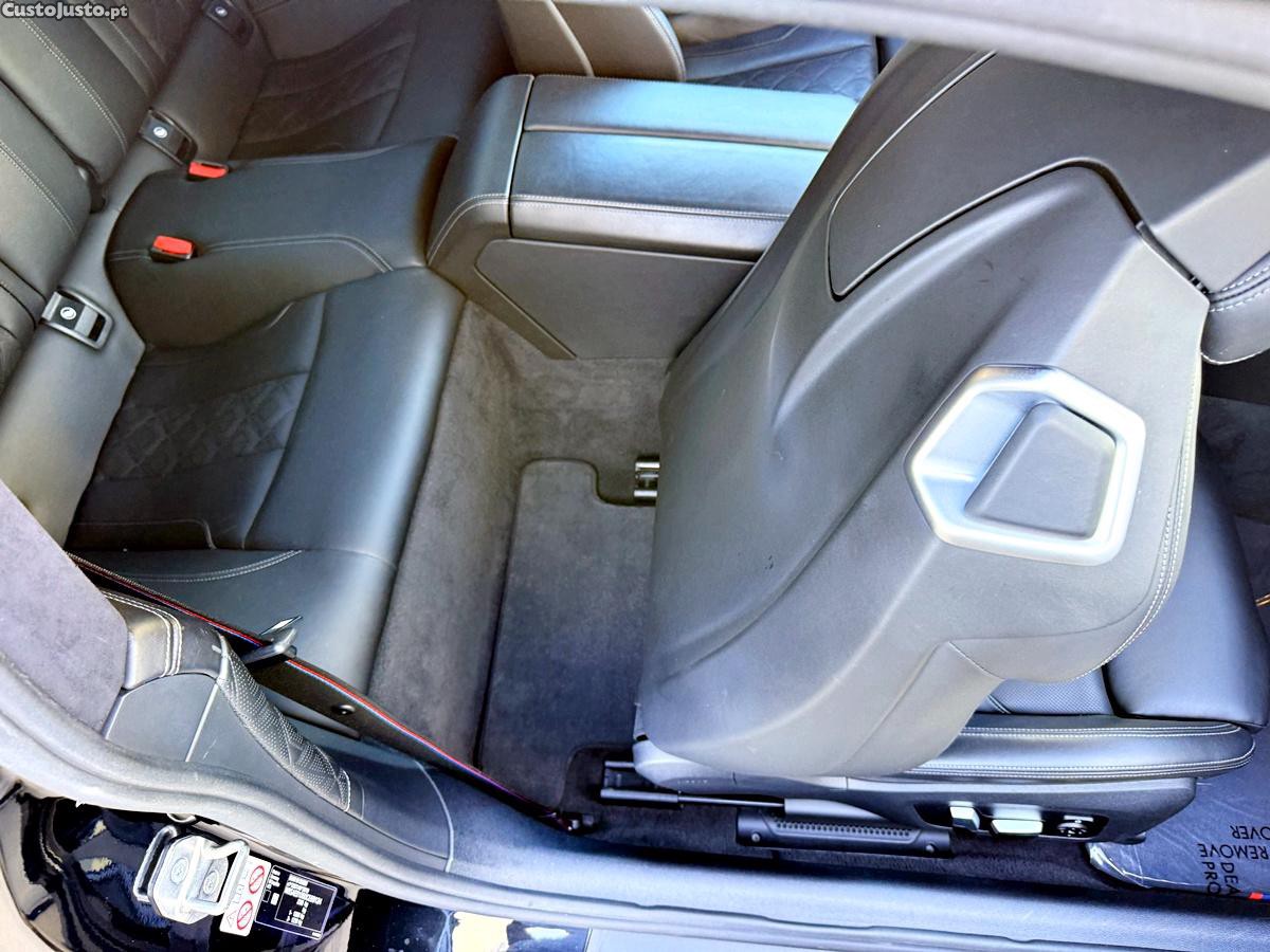 BMW M8 X-Drive Competition Coupe — fotografia 28