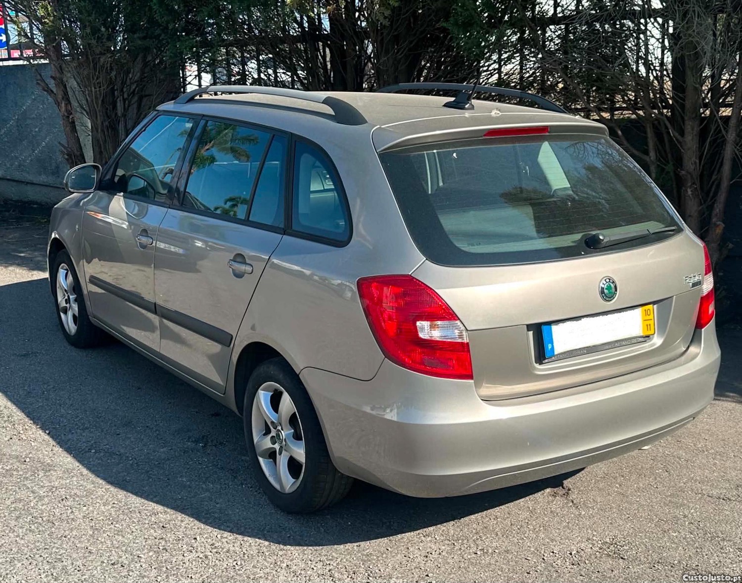 Skoda Fabia Break 1.4 Elegance - 10 foto 2