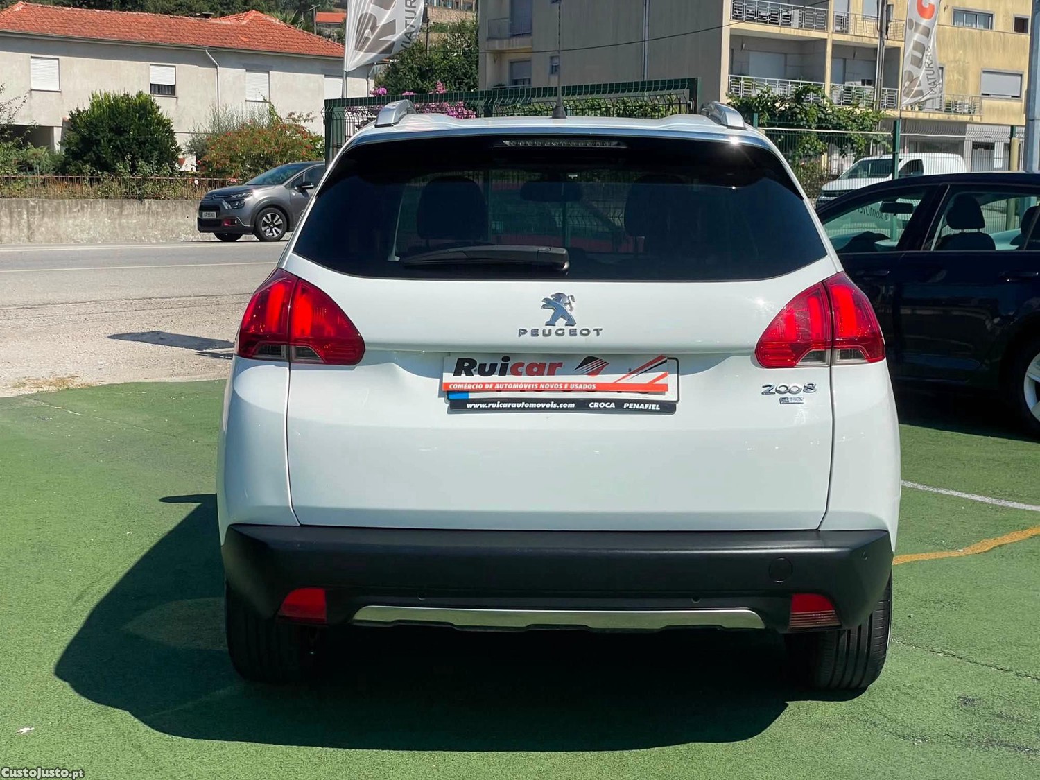 Peugeot 2008 1.6 E-hdi Allure — fotografia 4