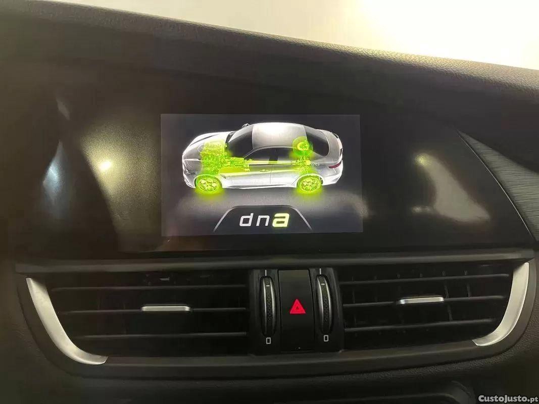 Alfa Romeo Giulia 2.2 d — fotografia 9