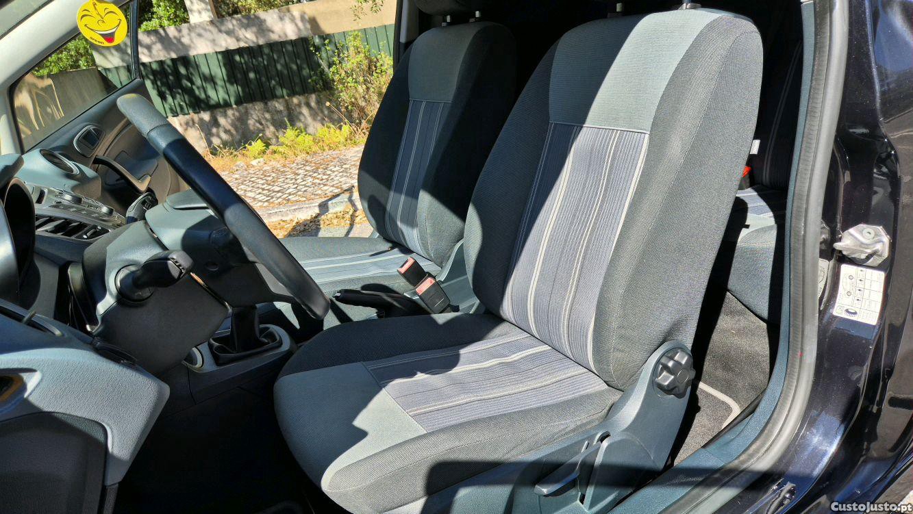 Ford Fiesta st 1.6 tdci — fotografia 3