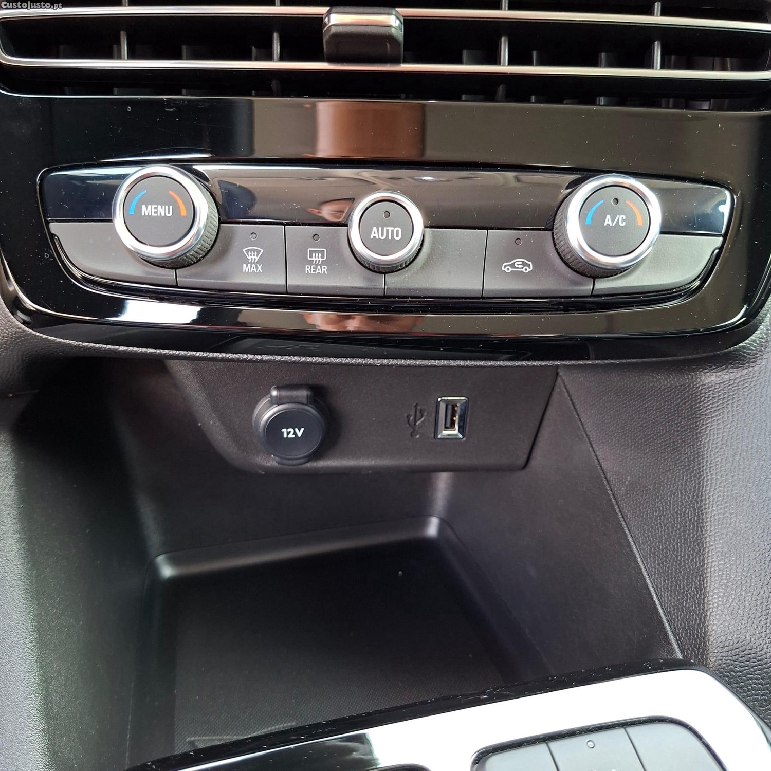 Opel Mokka 1.2 T Elegance — fotografia 8