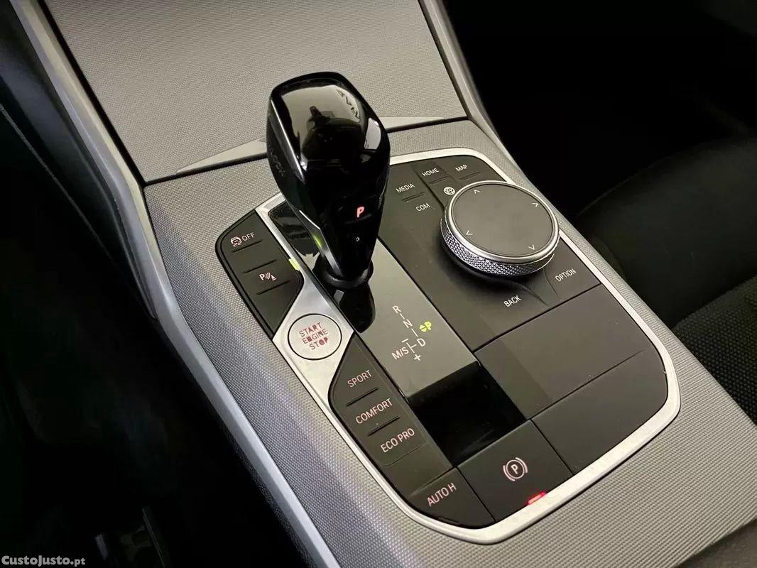 BMW 318 D auto — fotografia 16