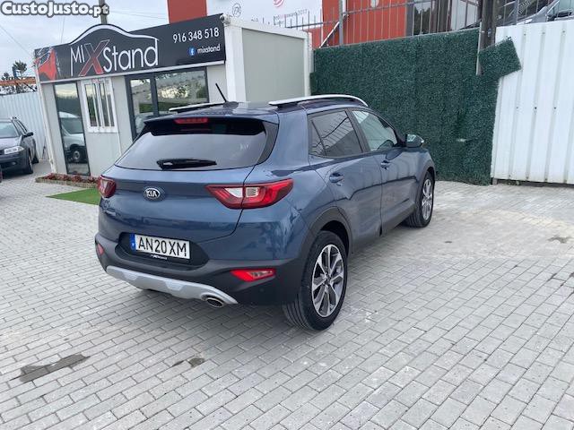 Kia Stonic 1.0 T-GDI 100 Cv — fotografia 8