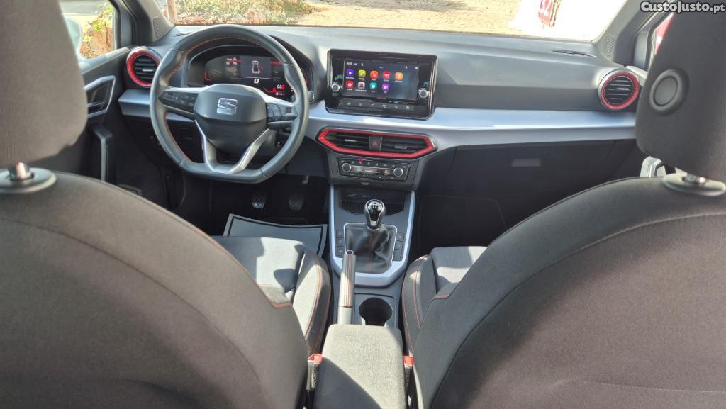 SEAT Arona 1.0 TSIFR — fotografia 4