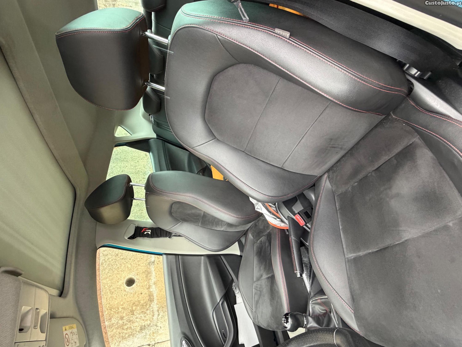 SEAT Ibiza 1.4 Tdi FR — fotografia 3
