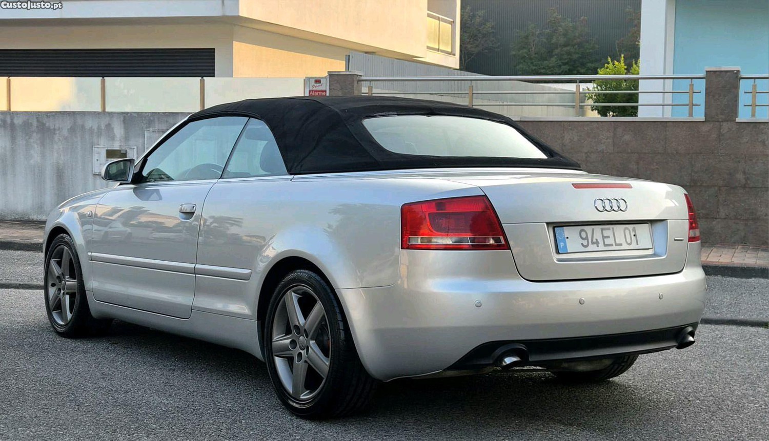 Audi A4 2.0 tdi cabrio quattro — fotografia 2