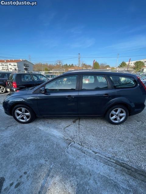 Ford Focus 1.6 TDCi S — fotografia 7