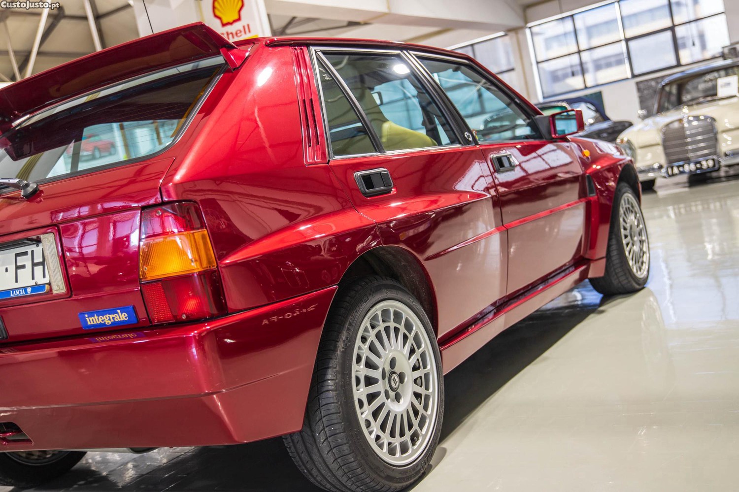 Lancia Delta HF Integrale EVO II 'Dealer's Collection' — fotografia 16