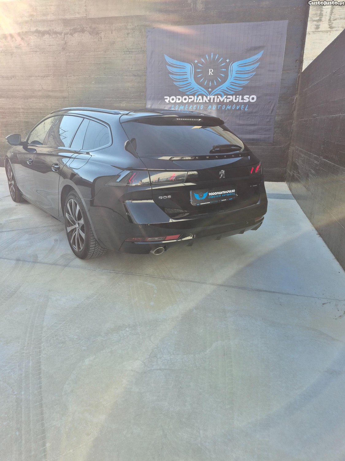 Peugeot 508 1.6 HYBRID GT LINE e-EAT8 — fotografia 6