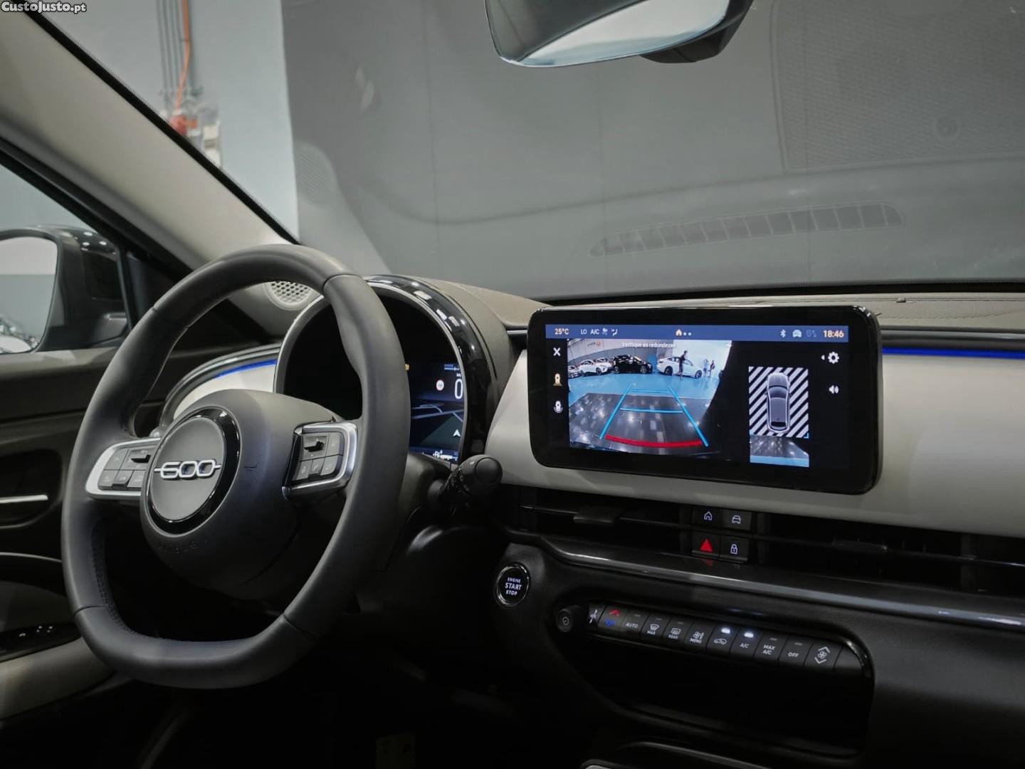 Fiat 600 1.2 Hybrid La Prima — fotografia 4