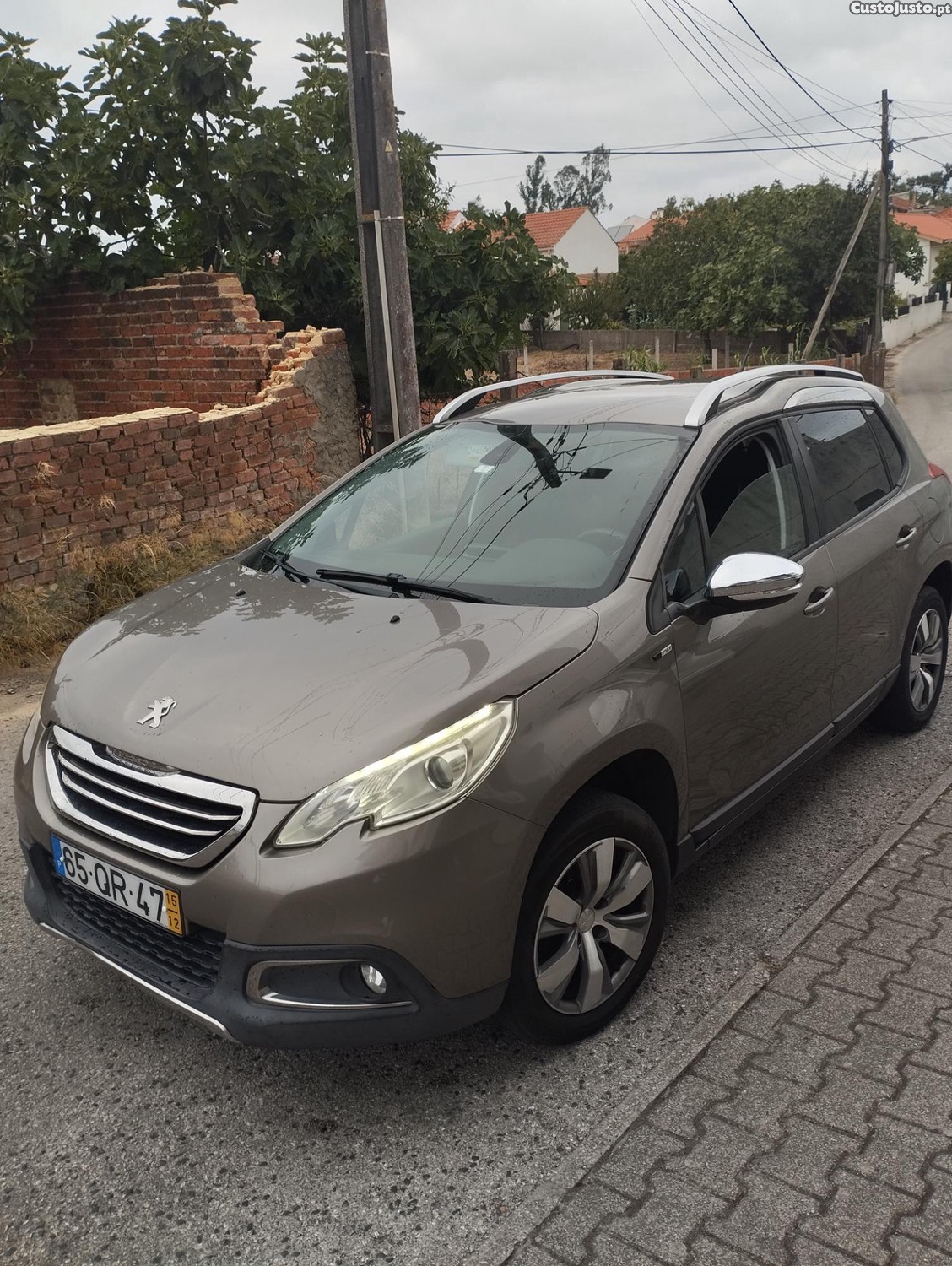 Peugeot 2008 PureTech — fotografia 8