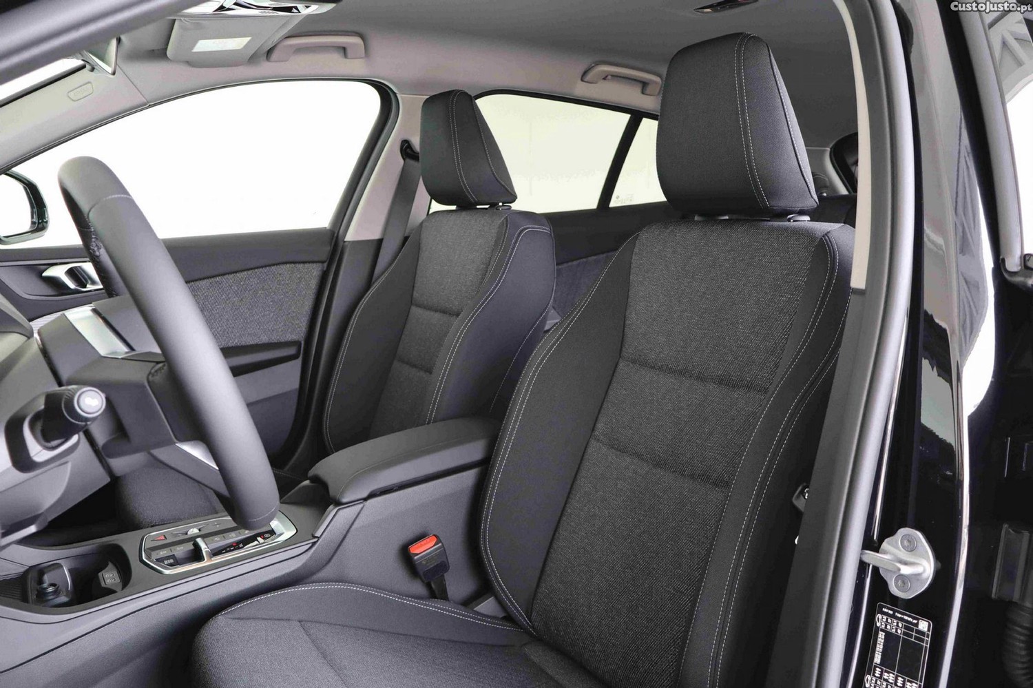BMW 116 Pack Desportivo M — fotografia 3
