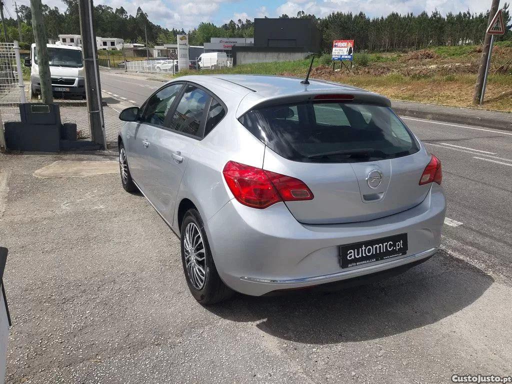 Opel Astra 1.3 cdti cosmo s/s 104g — fotografia 19
