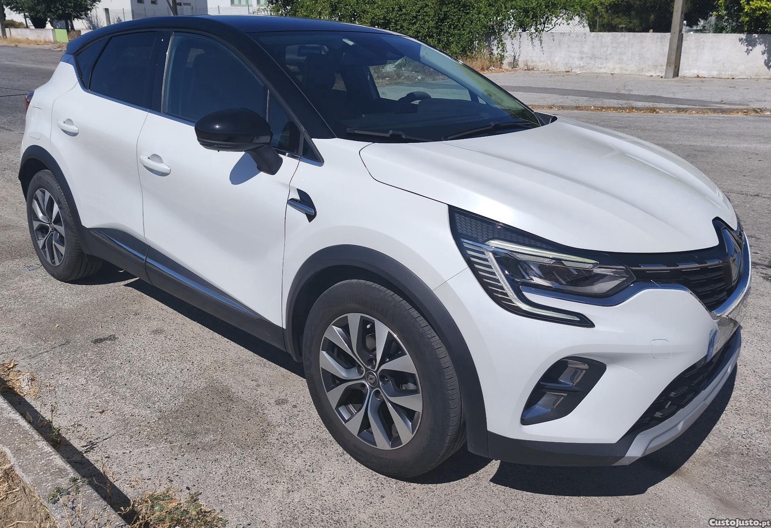 Renault Captur 1.0 TCE EXCLUSIVE — fotografia 10