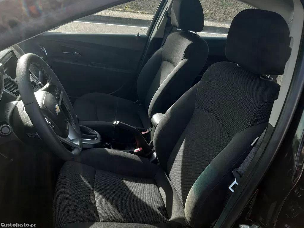 Chevrolet Cruze 1.7 vcdi ltz — fotografia 7