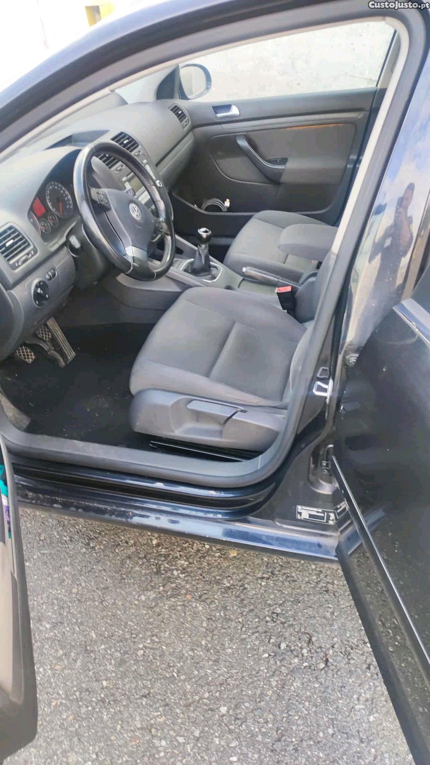 Volkswagen Golf 1.9 TDI — fotografia 5
