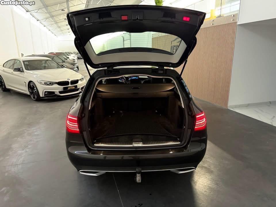 Mercedes-Benz C 180 Station Avantgarde — fotografia 9