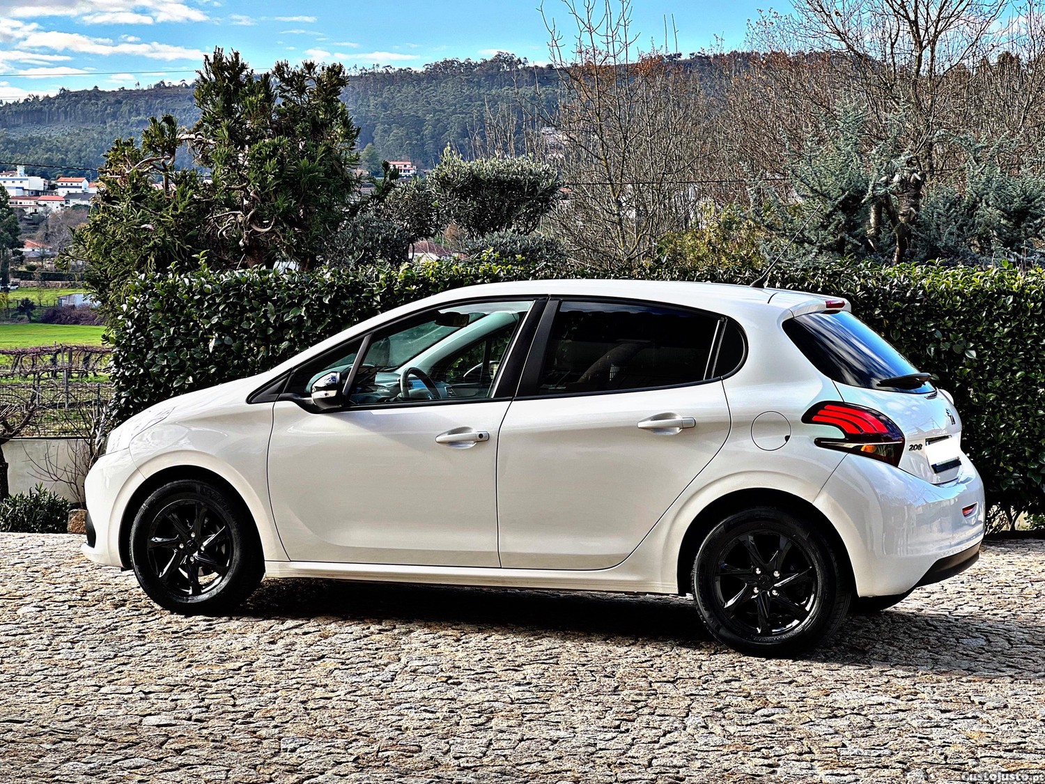 Peugeot 208 1.6 BlueHdi 100CV 2.L 12-2016 155.000klm — fotografia 7