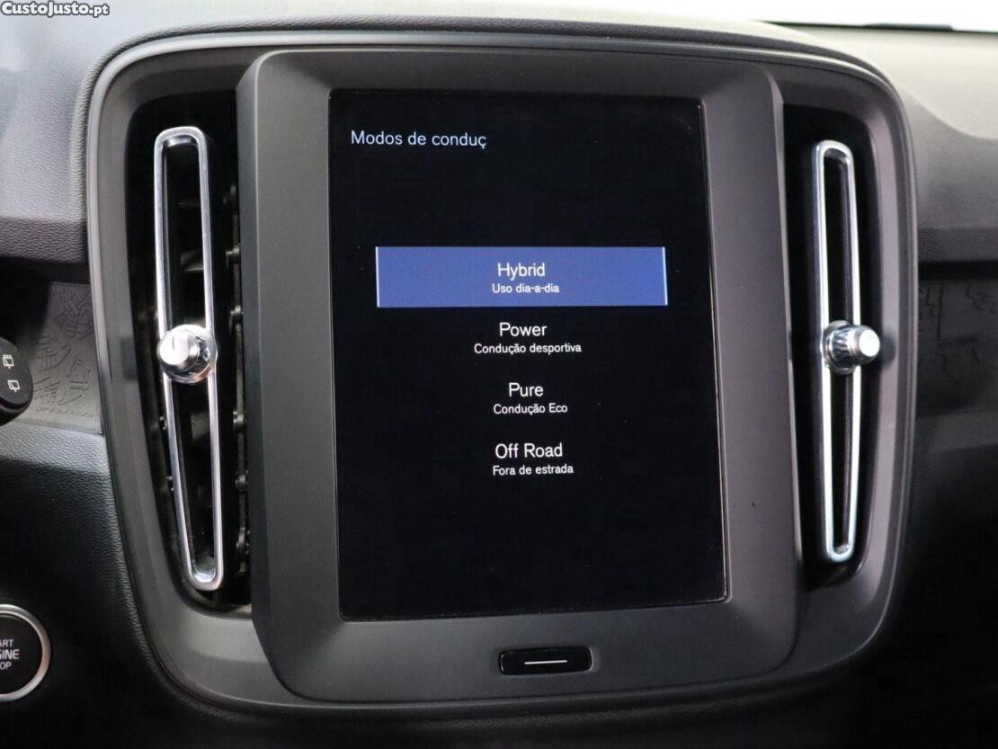 Volvo XC 40 1.5 T4 PHEV Essential — fotografia 8
