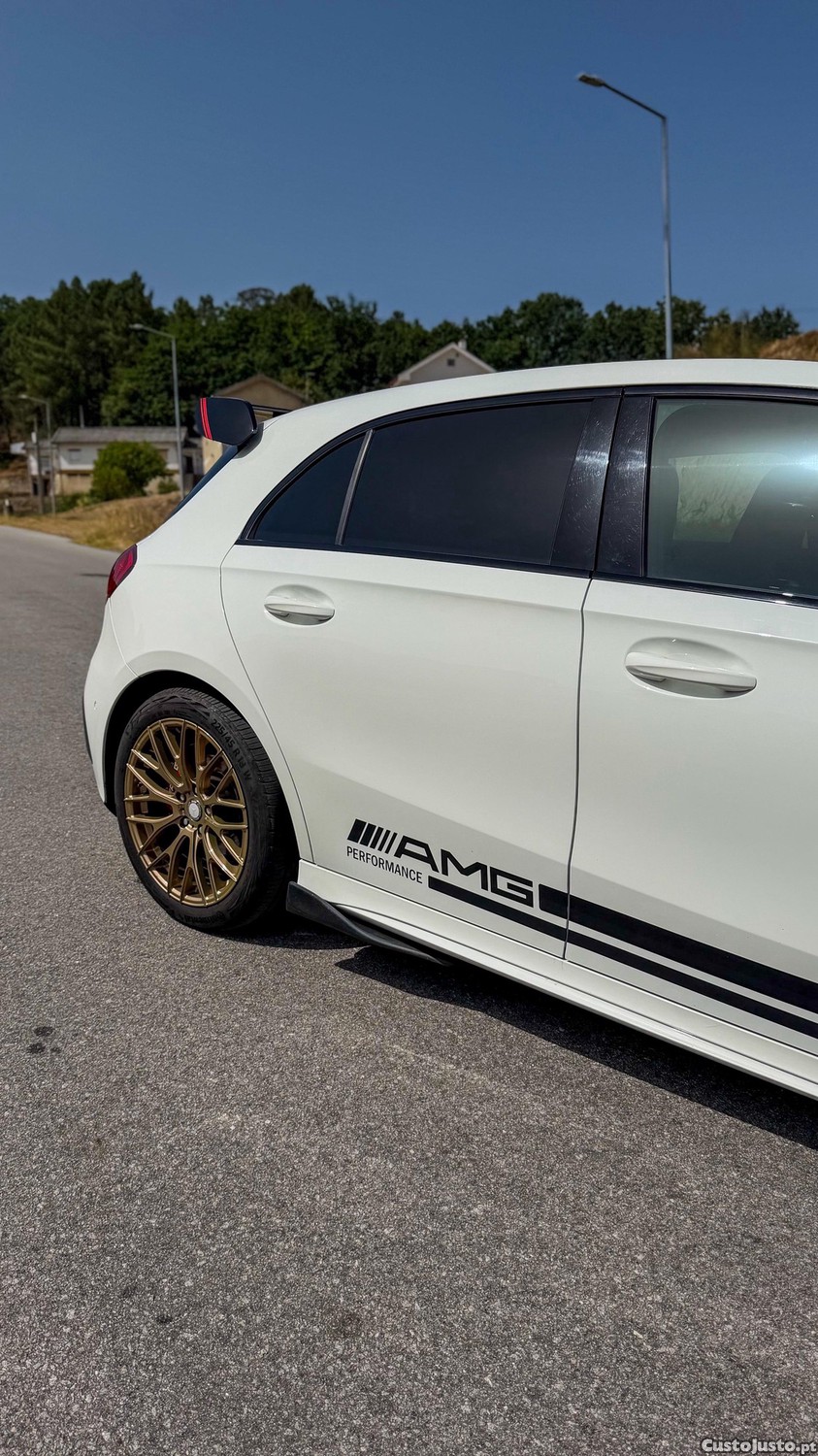 Mercedes-Benz A 180 A180d amg — fotografia 4