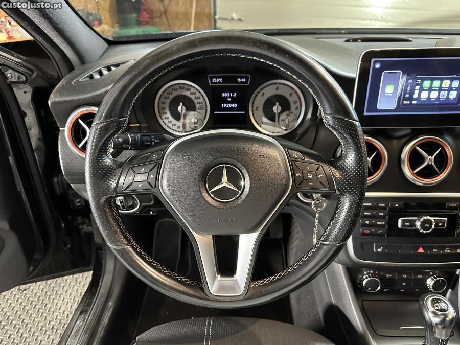 Mercedes-Benz A 180 CDi BE Urban — fotografia 12
