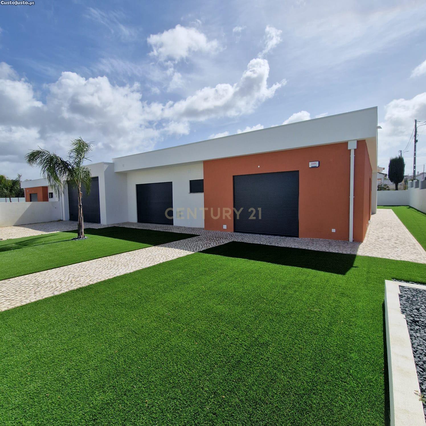 Moradia Premium T4 com 3 suítes em Azeitão