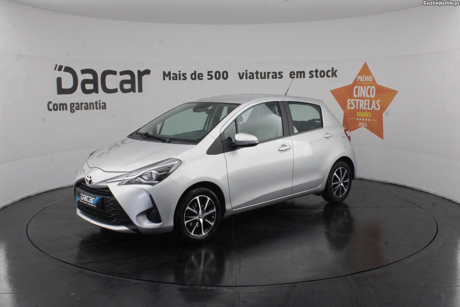 Toyota Yaris 1.0 COMFORT — fotografia 29