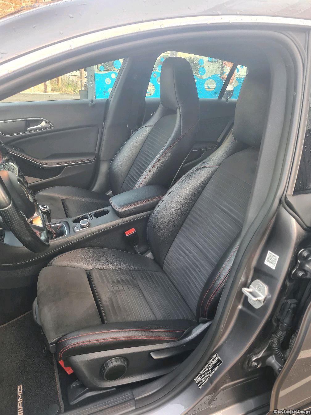 Mercedes-Benz CLA 180 AMG - 16 foto 3