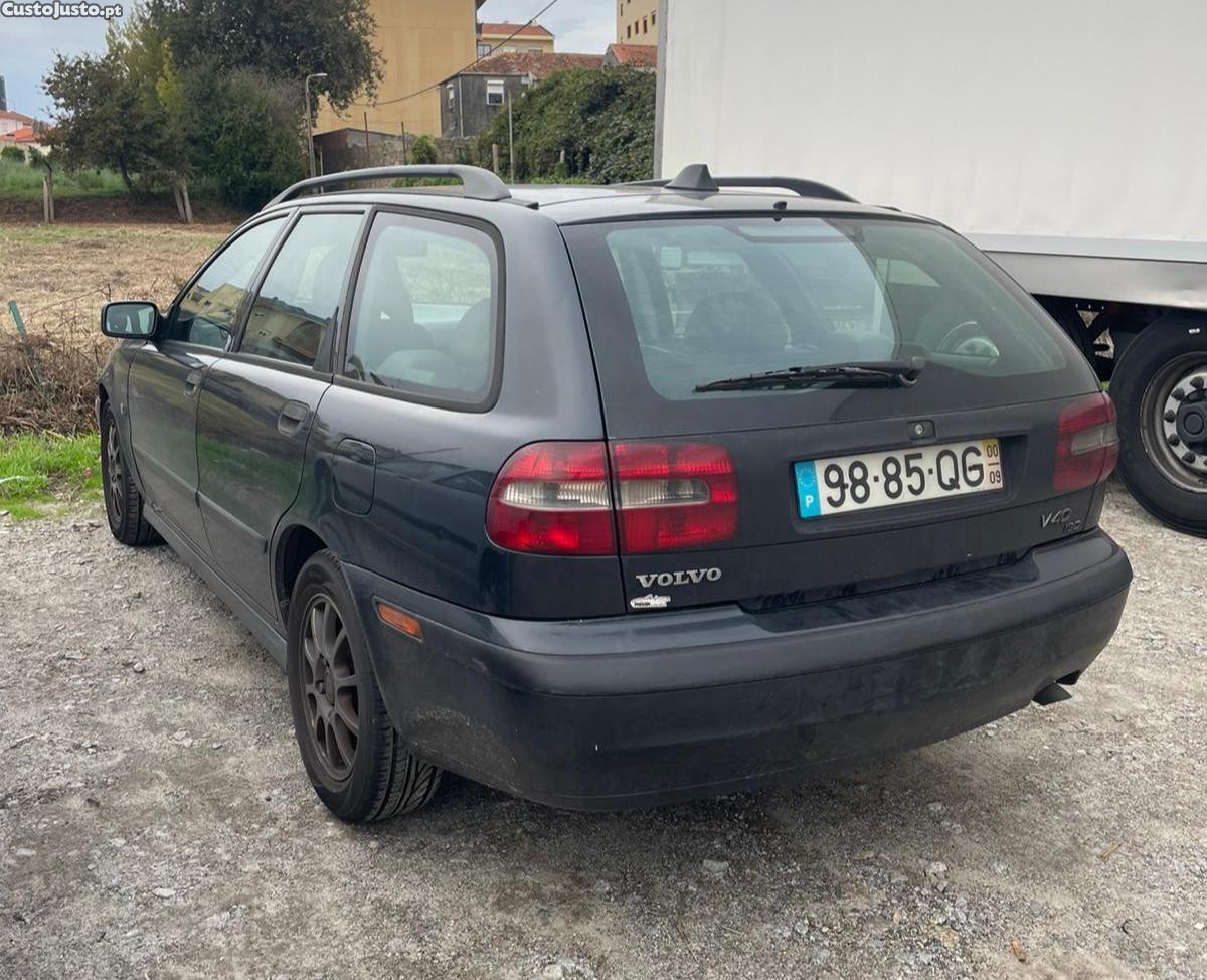 Volvo V40 1.9TD — fotografia 4