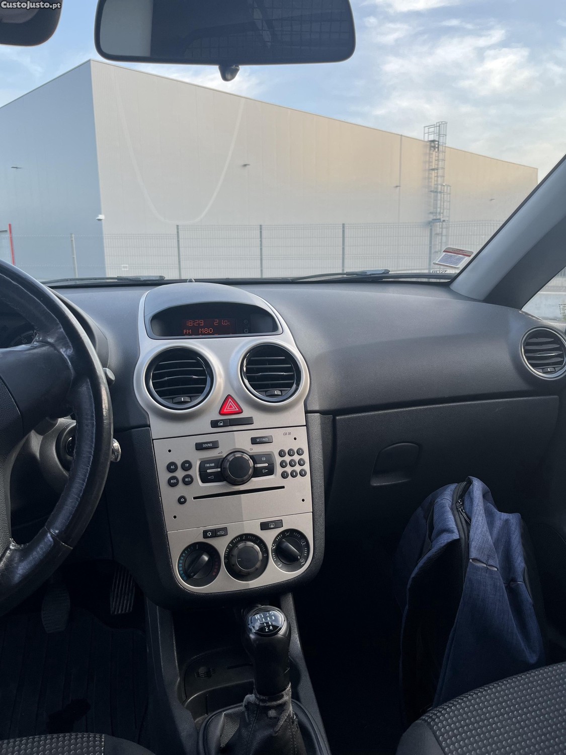 Opel Corsa 1.3CDTi — fotografia 4