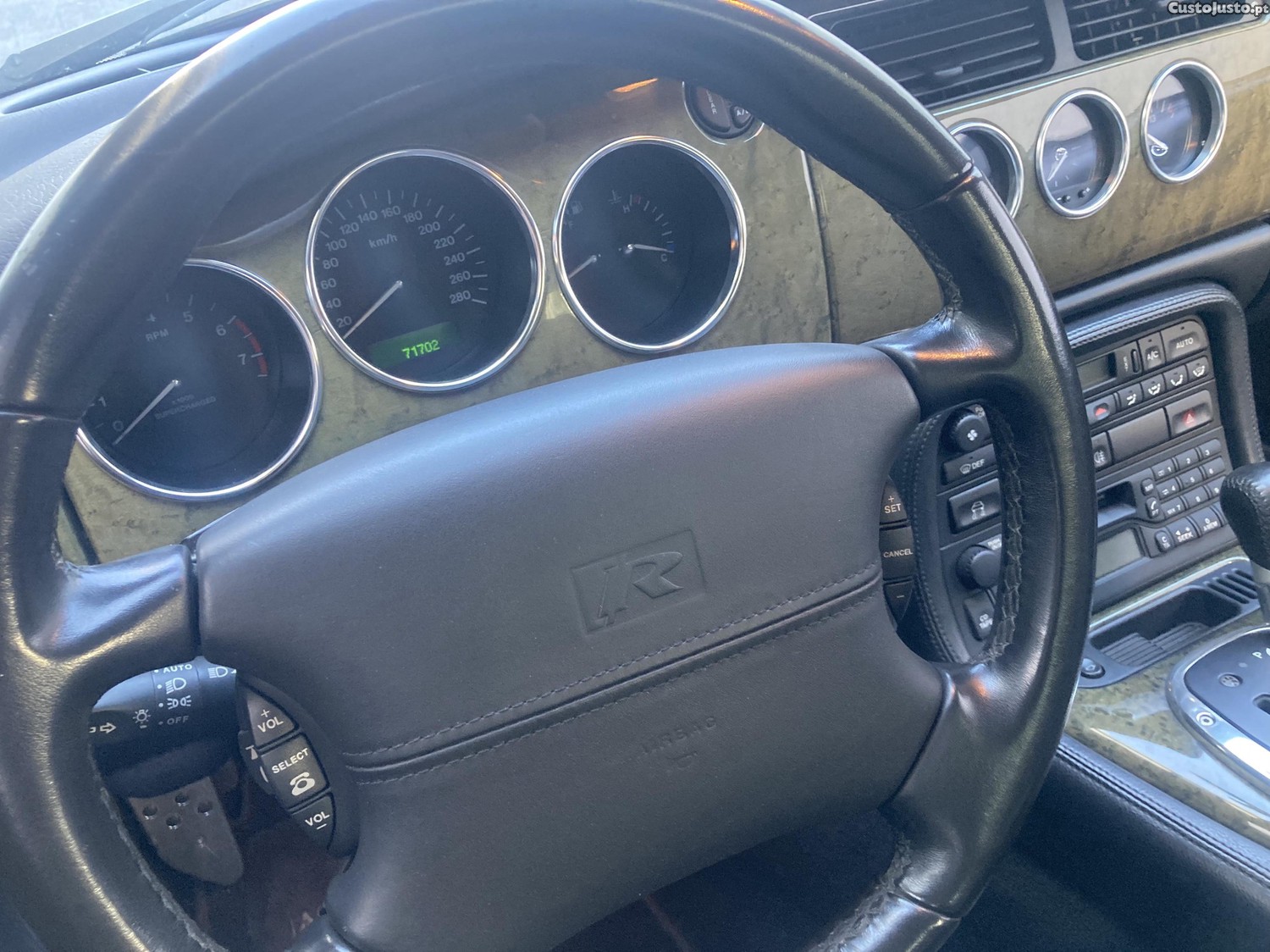 Jaguar XKR 4.2 — fotografia 6
