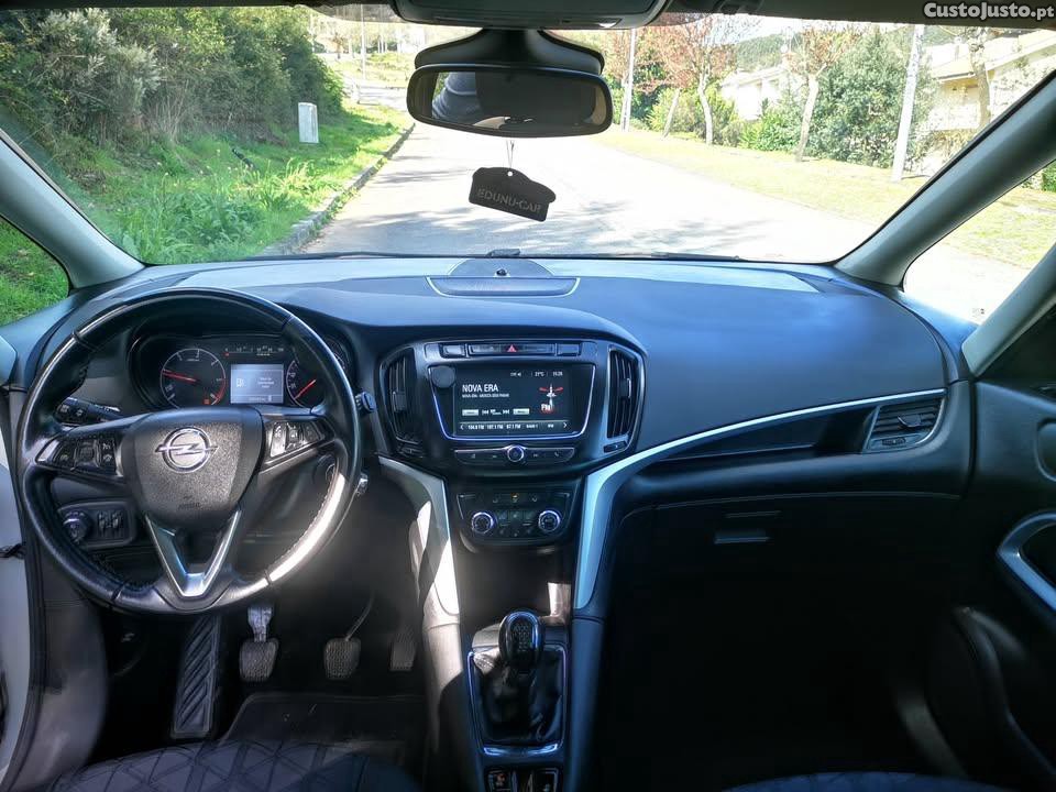 Opel Zafira 1.6 CDTi 136cv NACIONAL - 7 Lugares - GPS - "Camara Marcha trás" - c/ GARANTIA - "Classe 1" — fotografia 9