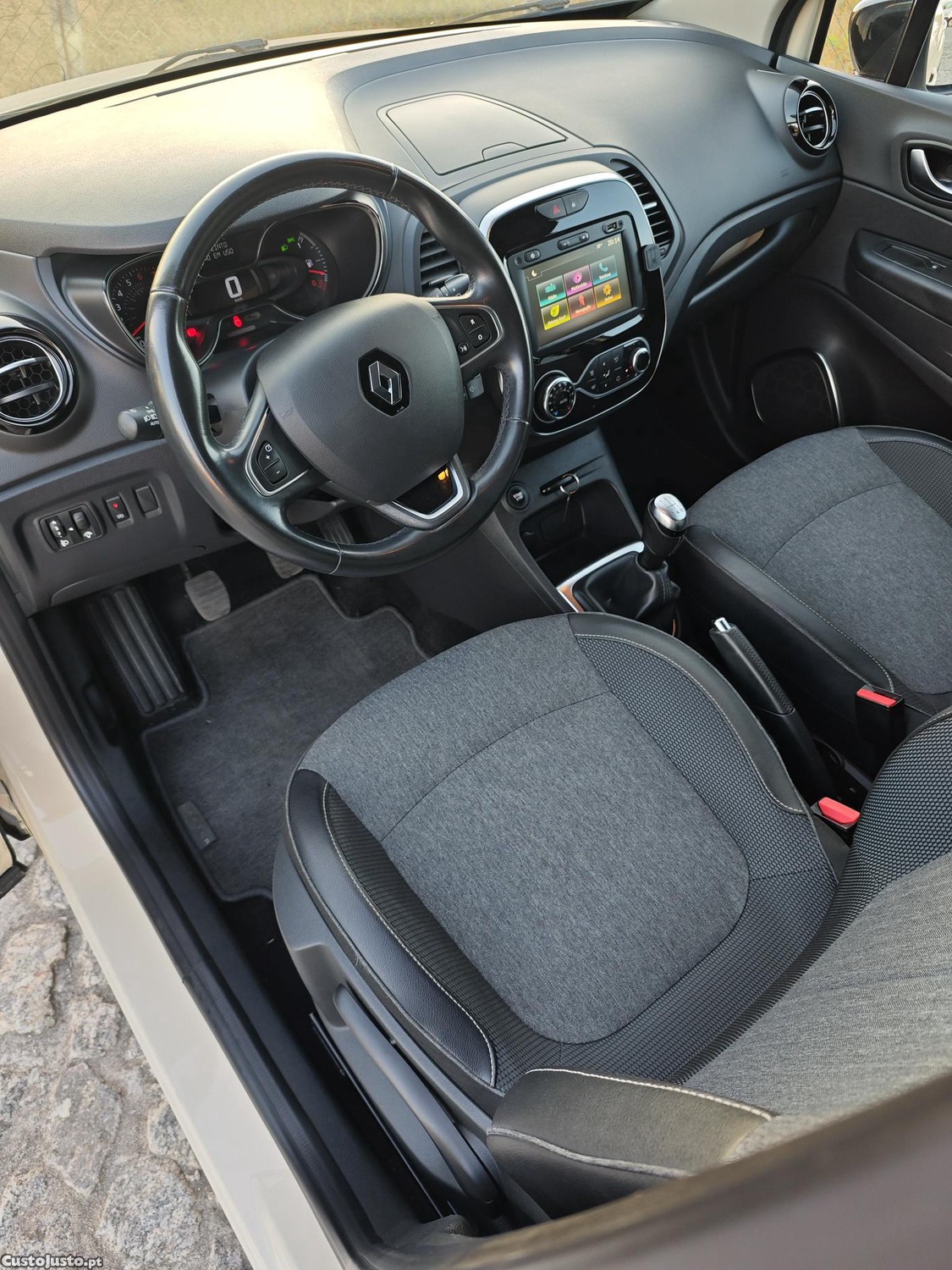 Renault Captur 0.9 Tce Exclusive — fotografia 11