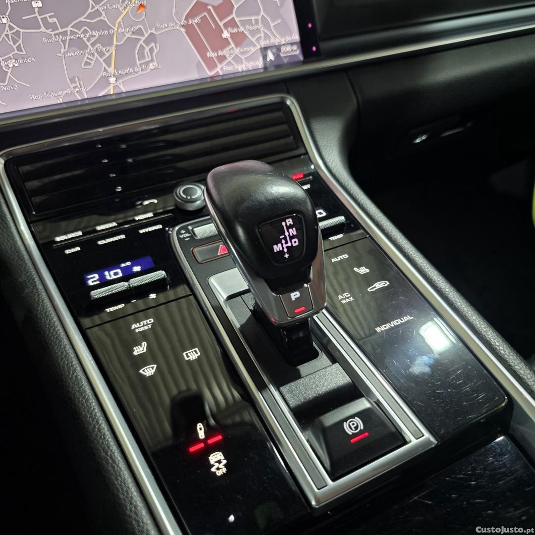 Porsche Panamera 4 E-Hybrid Platinum Edition — fotografia 5