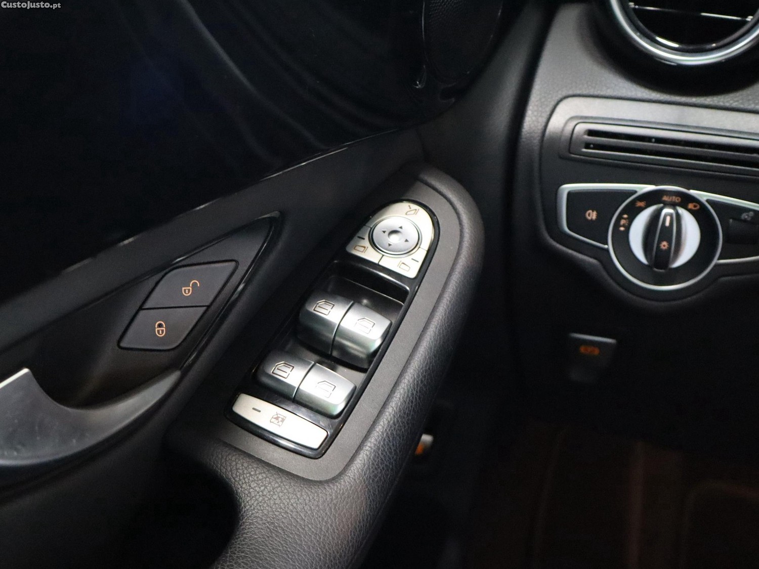 Mercedes-Benz GLC 300 e 4Matic — fotografia 10