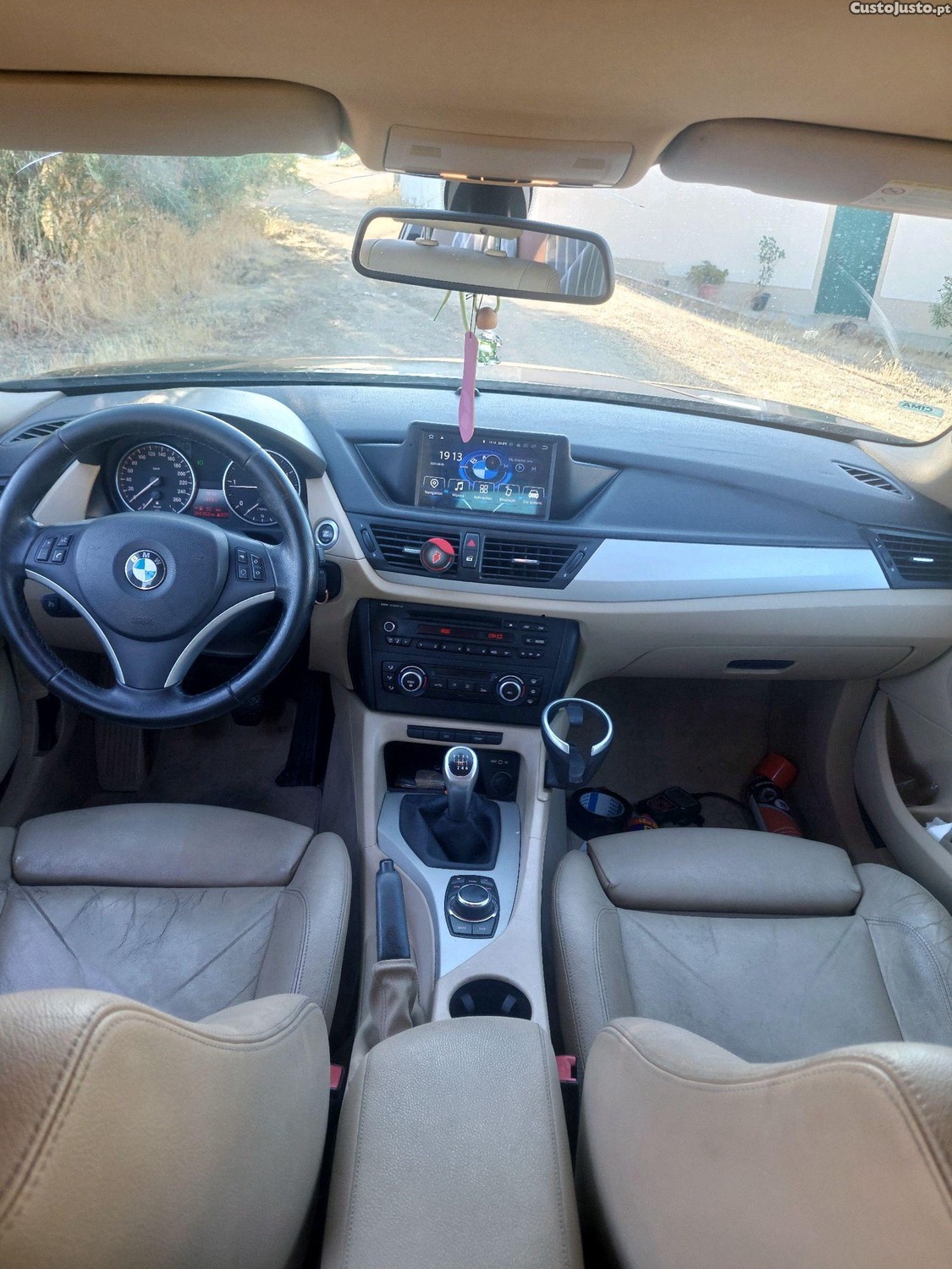 BMW X1 Sdrive — fotografia 2
