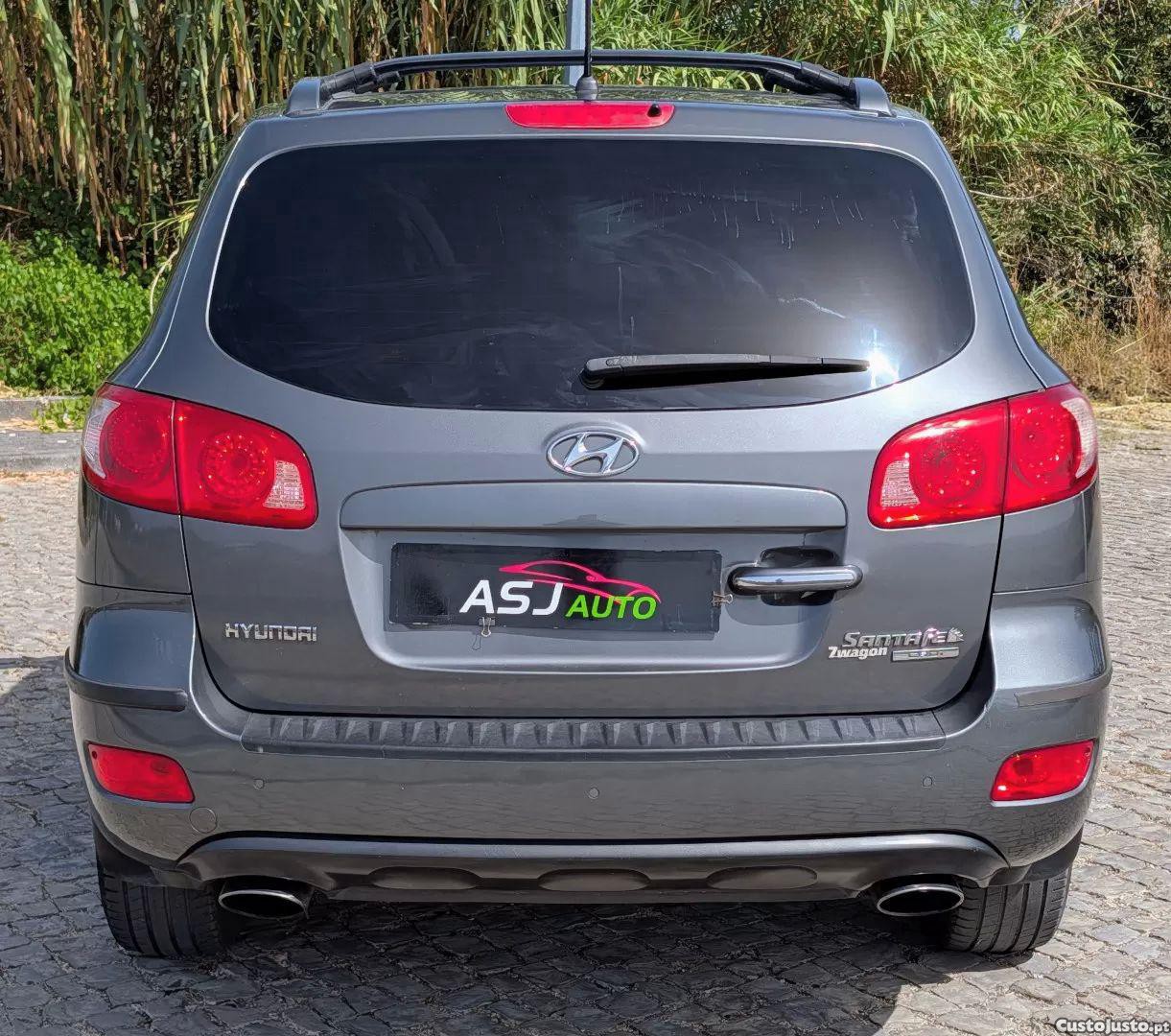 Hyundai Santa Fé 2.2 crdi 7wagon platinum — fotografia 16