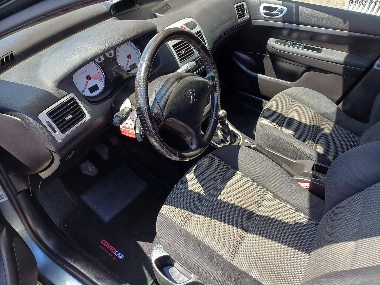 Peugeot 307 1'6 HdiDiesel 5 Lug C 167. 000 Kms( Viatura Nacional) — fotografia 9