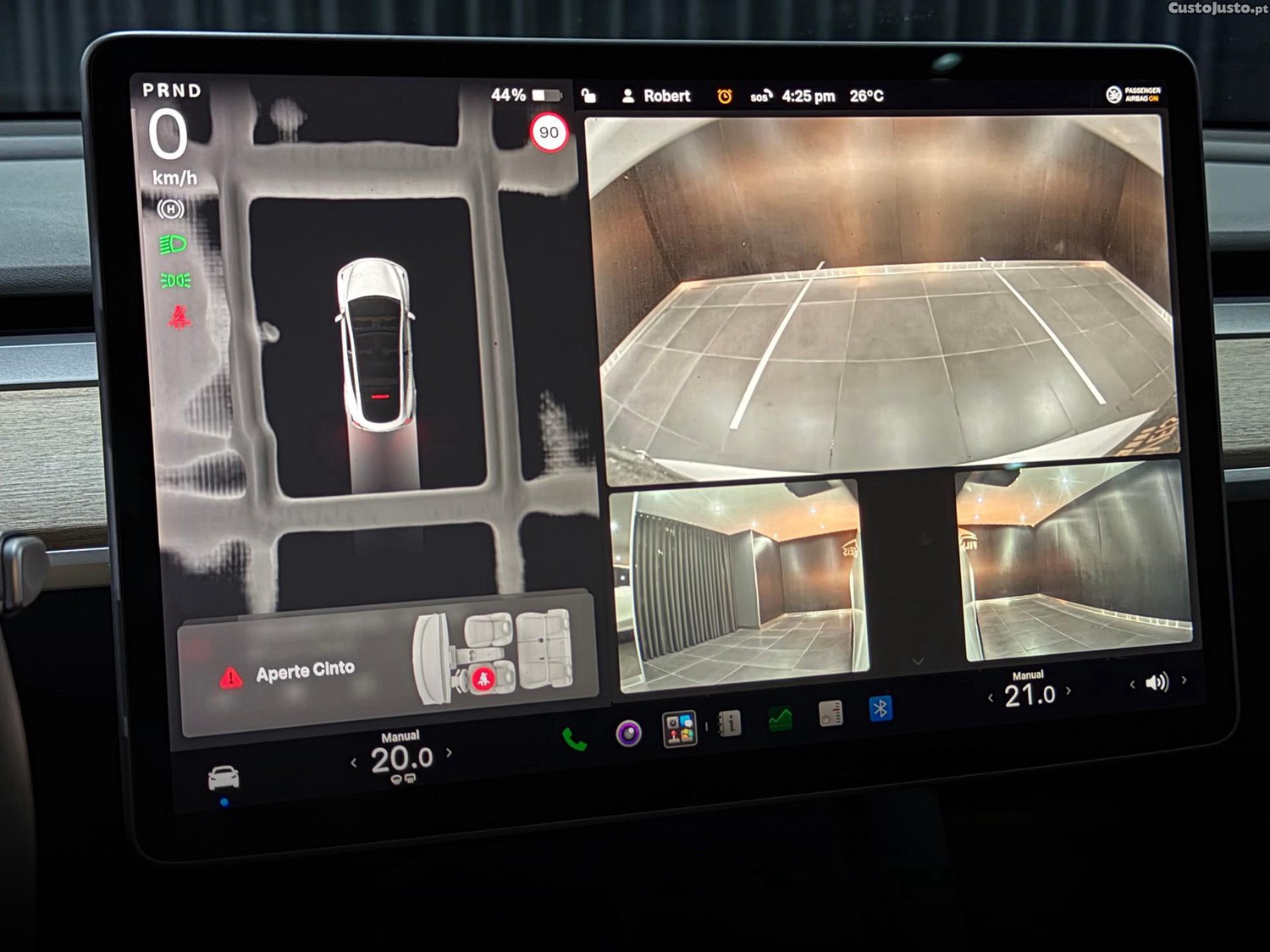 Tesla Model Y Long Range Dual Motor AWD — fotografia 5