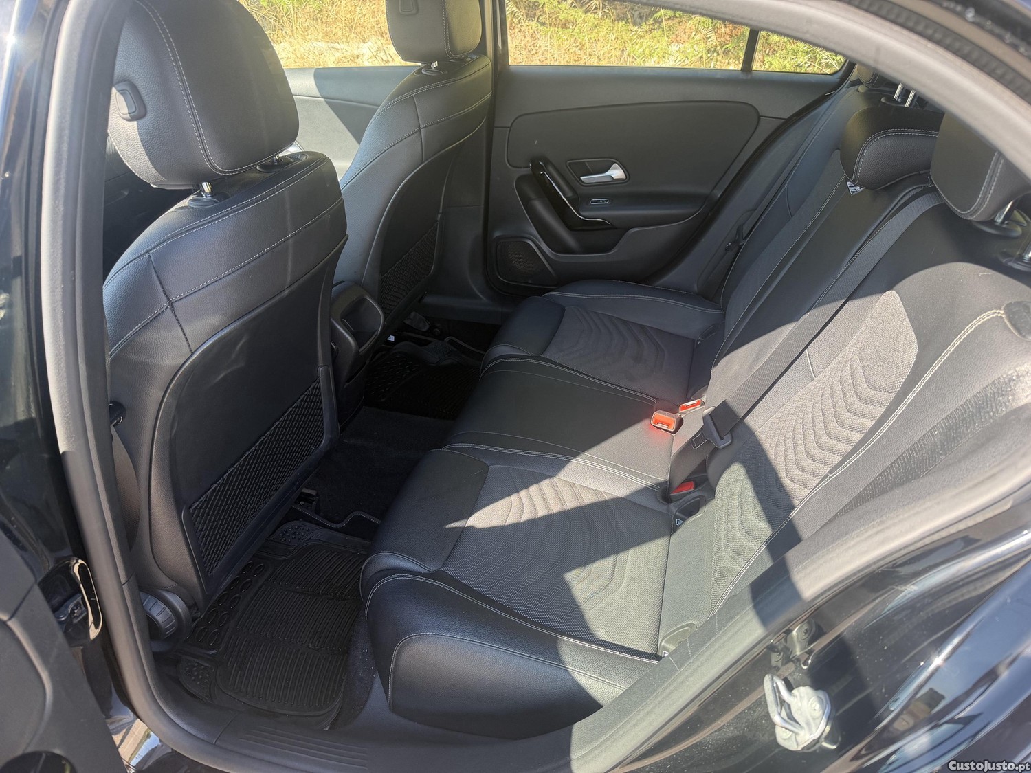 Mercedes-Benz A 180 D Aut, Nacional — fotografia 3