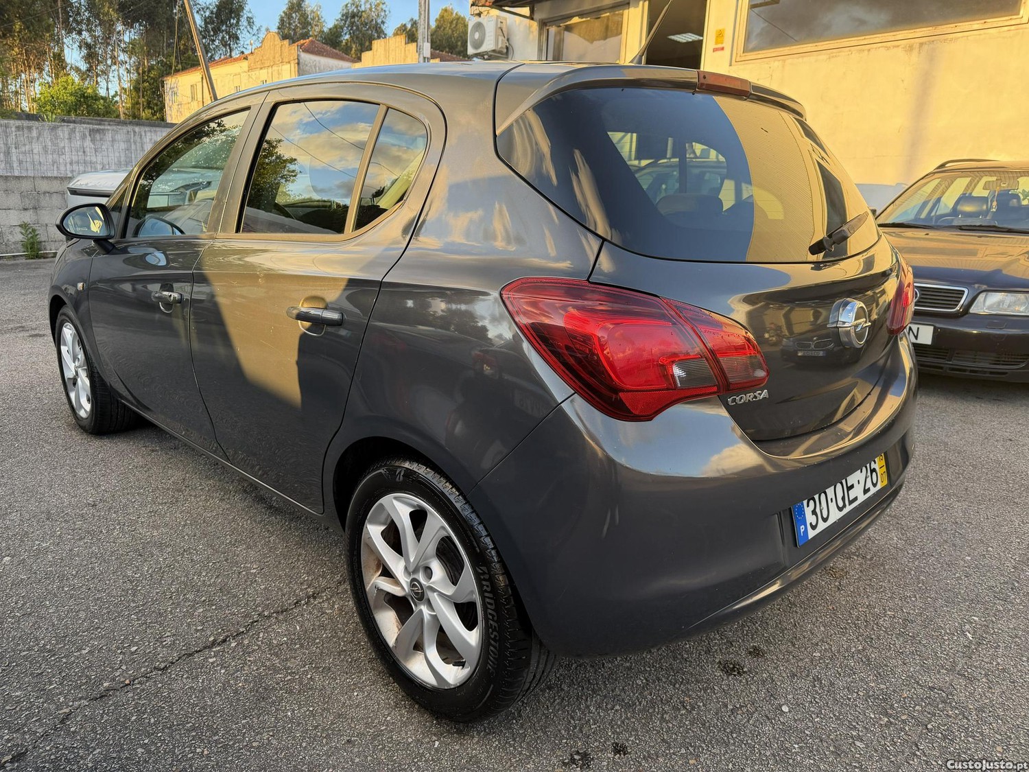 Opel Corsa Automático — fotografia 12