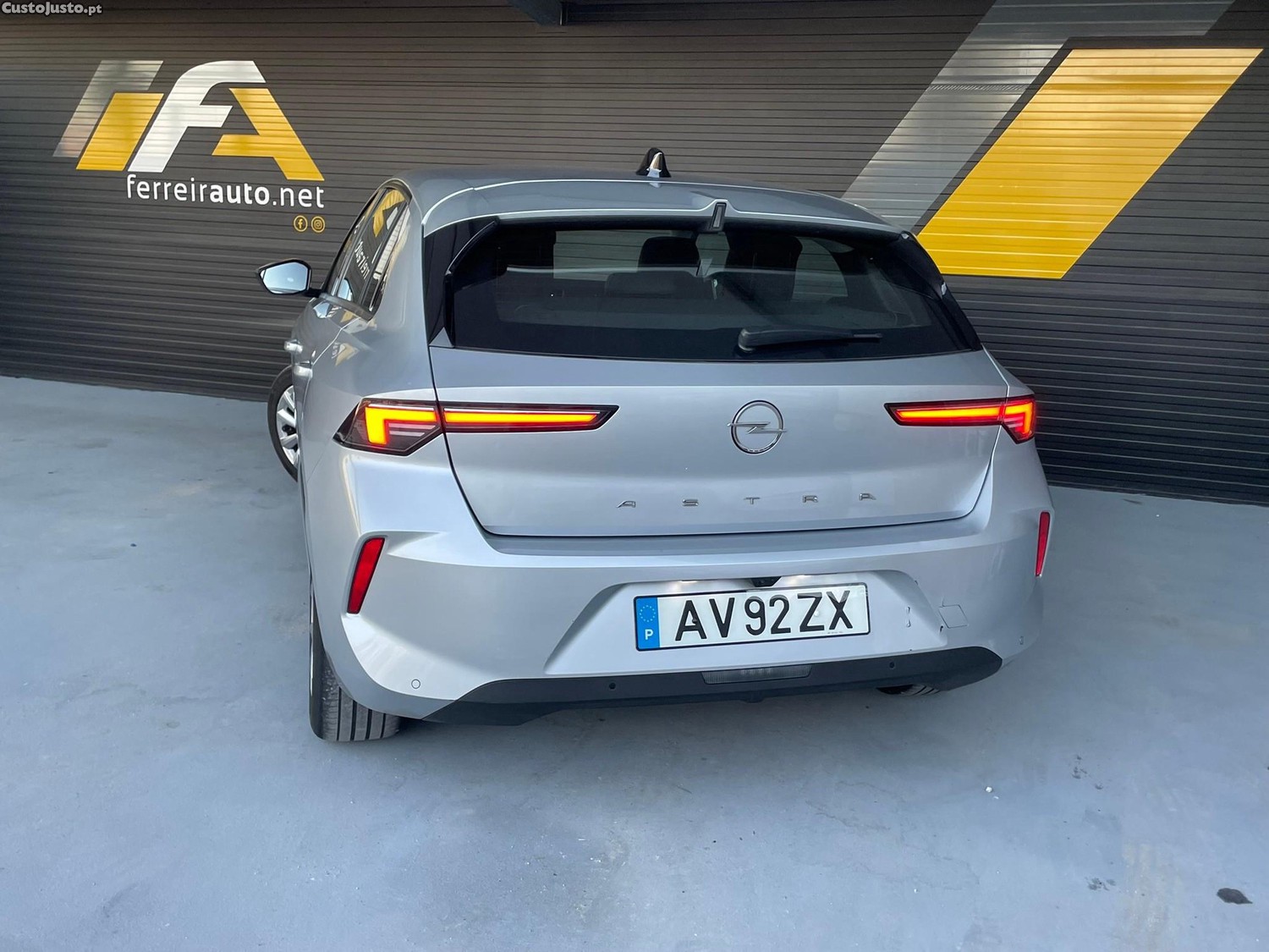 Opel Astra 1.5 D Business — fotografia 21