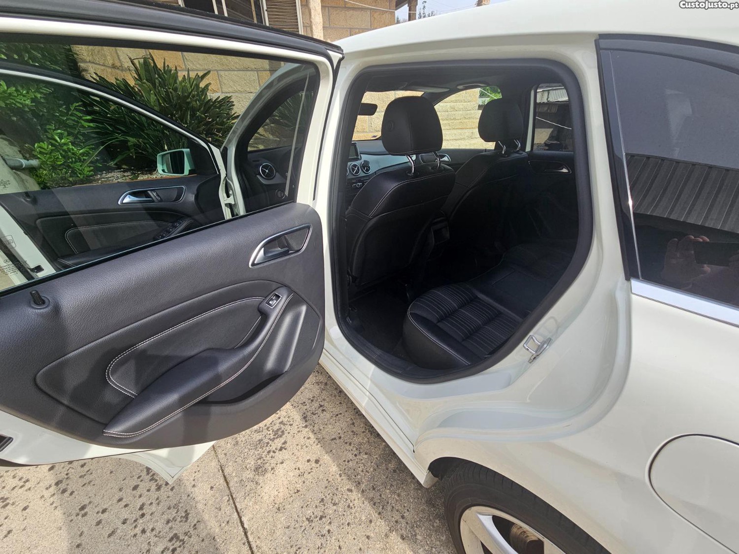 Mercedes-Benz B 180 180 Cdi — fotografia 4