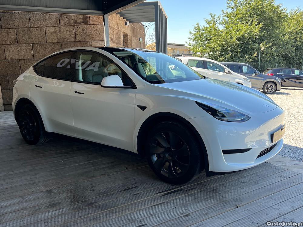 Tesla Model Y RWD 2023 30.600kms — fotografia 15