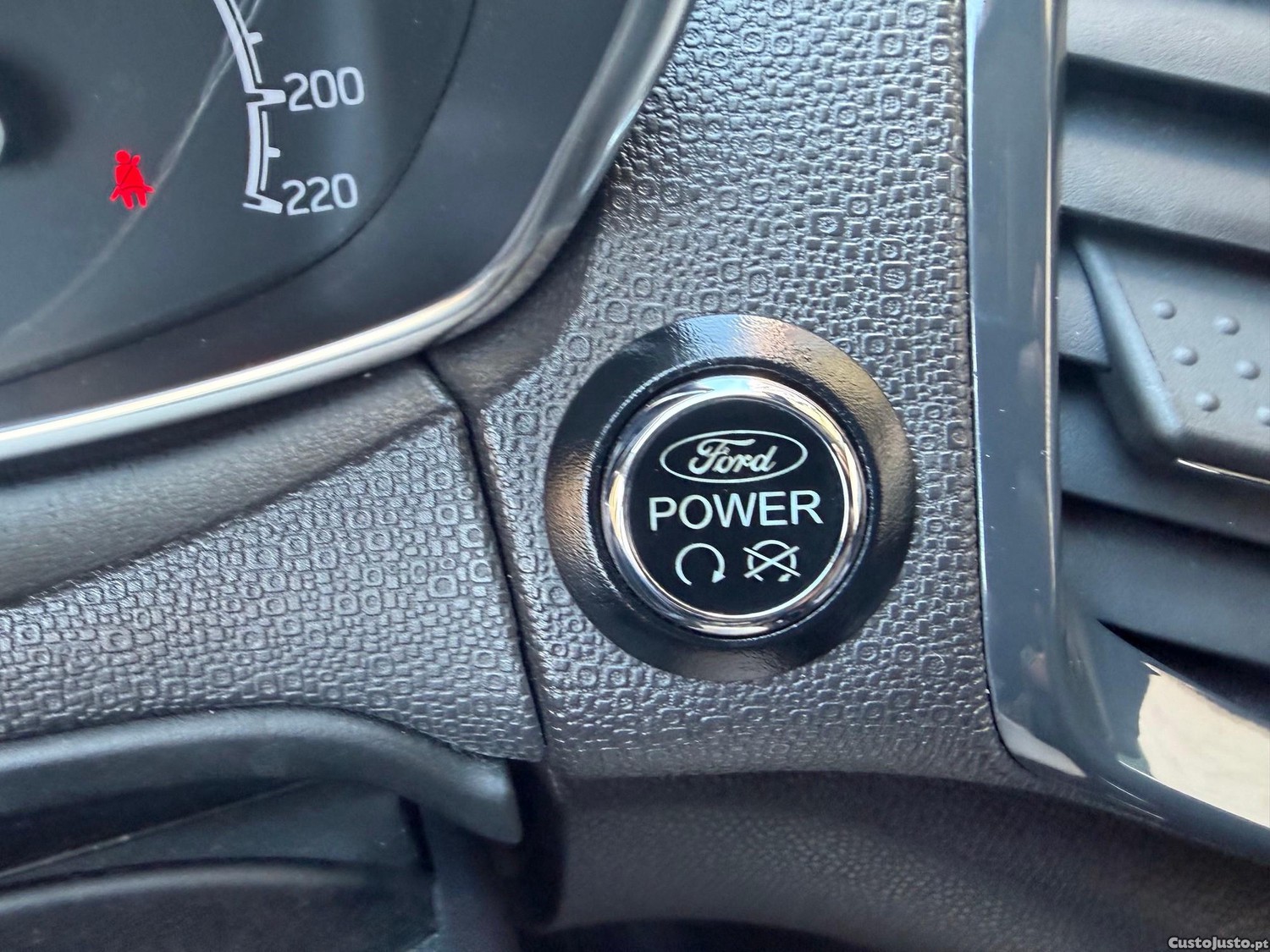 Ford EcoSport 1.0 EcoBoost TITANIUM — fotografia 4