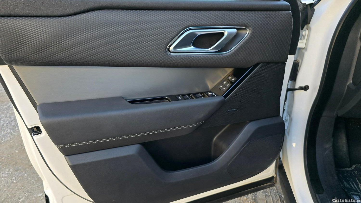 Land Rover Range Rover 2.0 P400e AWD R-Dynamic S — fotografia 24