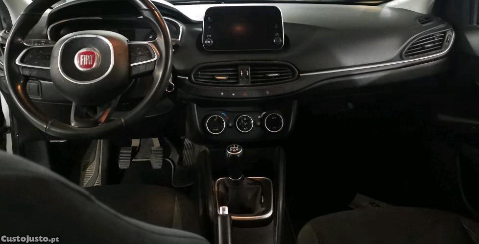 Fiat Tipo 1.3 MJET LOUNGE — fotografia 2